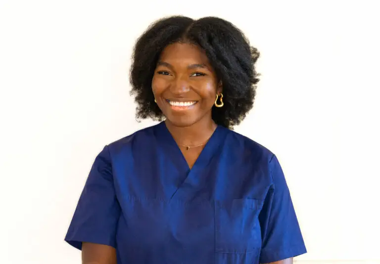 Dr Liz Audrey Pokam chirurgien-dentiste